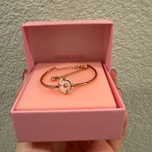 Swarovski Rose Gold Bracelet with Crystal Details